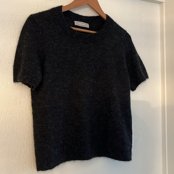 Everlane The Alpaca Short Sleeved Wool Sweater Tee Womens Small Black Dark Gray - Picture 5 of 9
